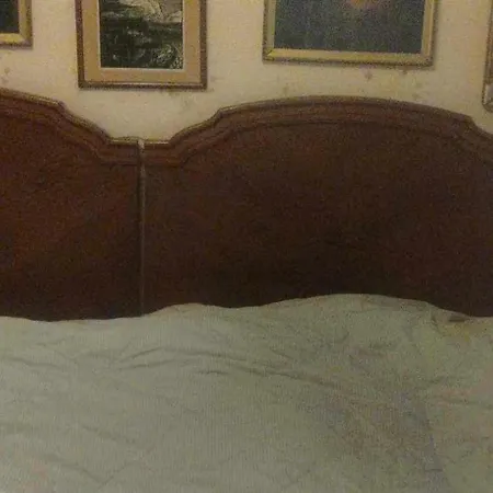 Wola Piec Pokoi Od 2 Do 5 Dni Appartamento *